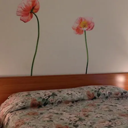 Green Village Accommodations Colico Esterno foto